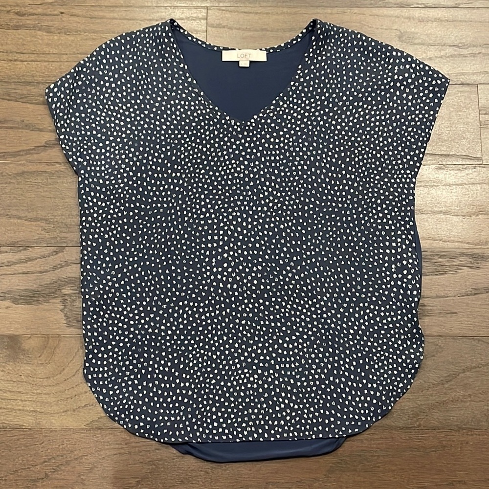 LOFT Blue and White Patterned Mixed Media Top - Size XS